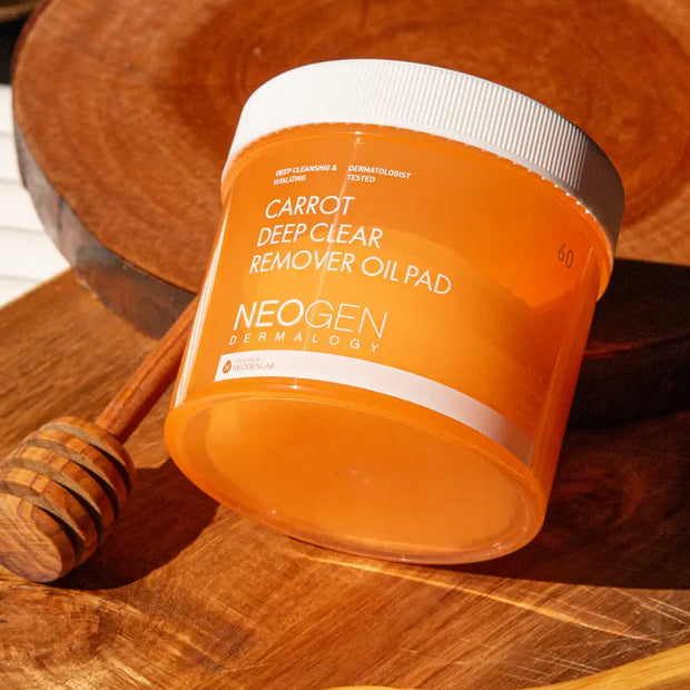 NEOGEN DERMALOGY Carrot Deep Clear Oil Pad packaging and pads.